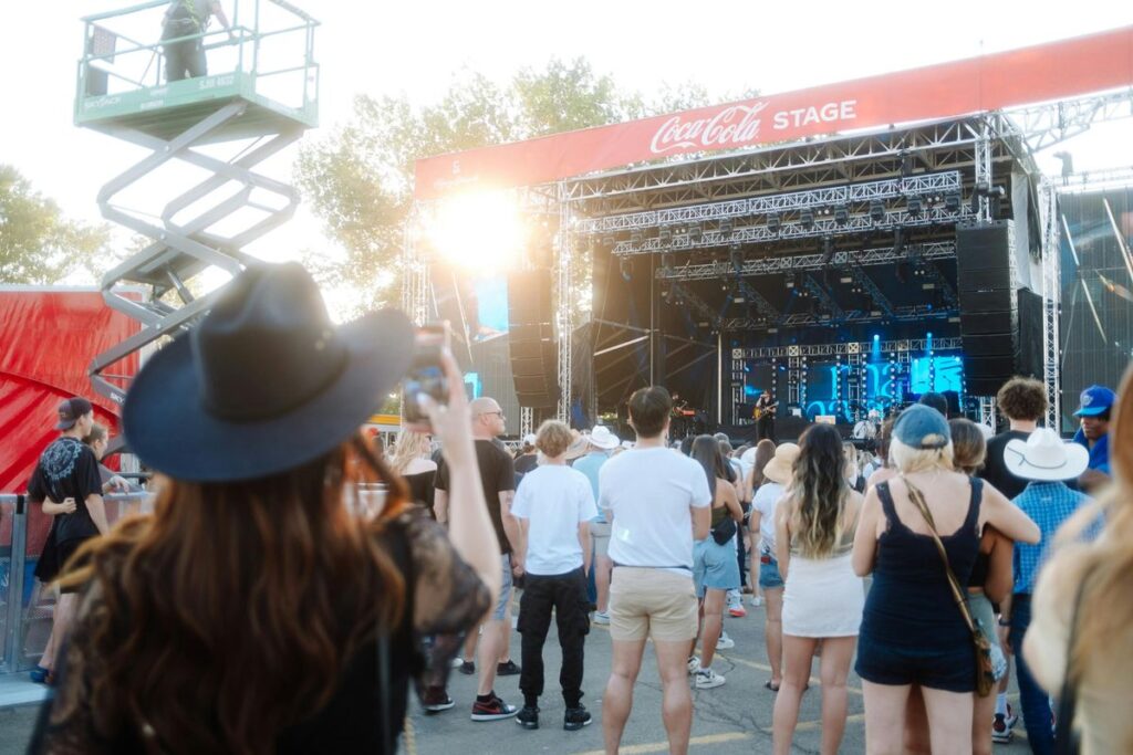 Outdoor-Konzert bei den Steinhuder Meer Veranstaltungen 2025.