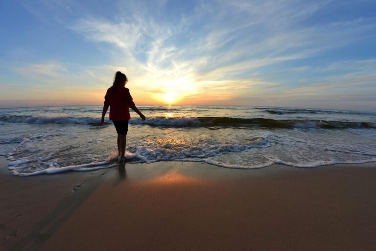 Coastal Therapy im Seeheilbad in Ostfriesland mit heilender Meeresbrise.